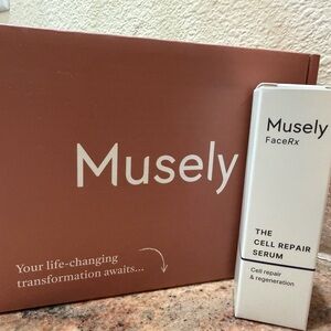 Muse FaceRx Cell Repair Serum - White